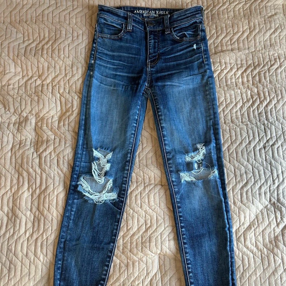 American Eagle Outfitters Distressed Skinny Jeans in Blue